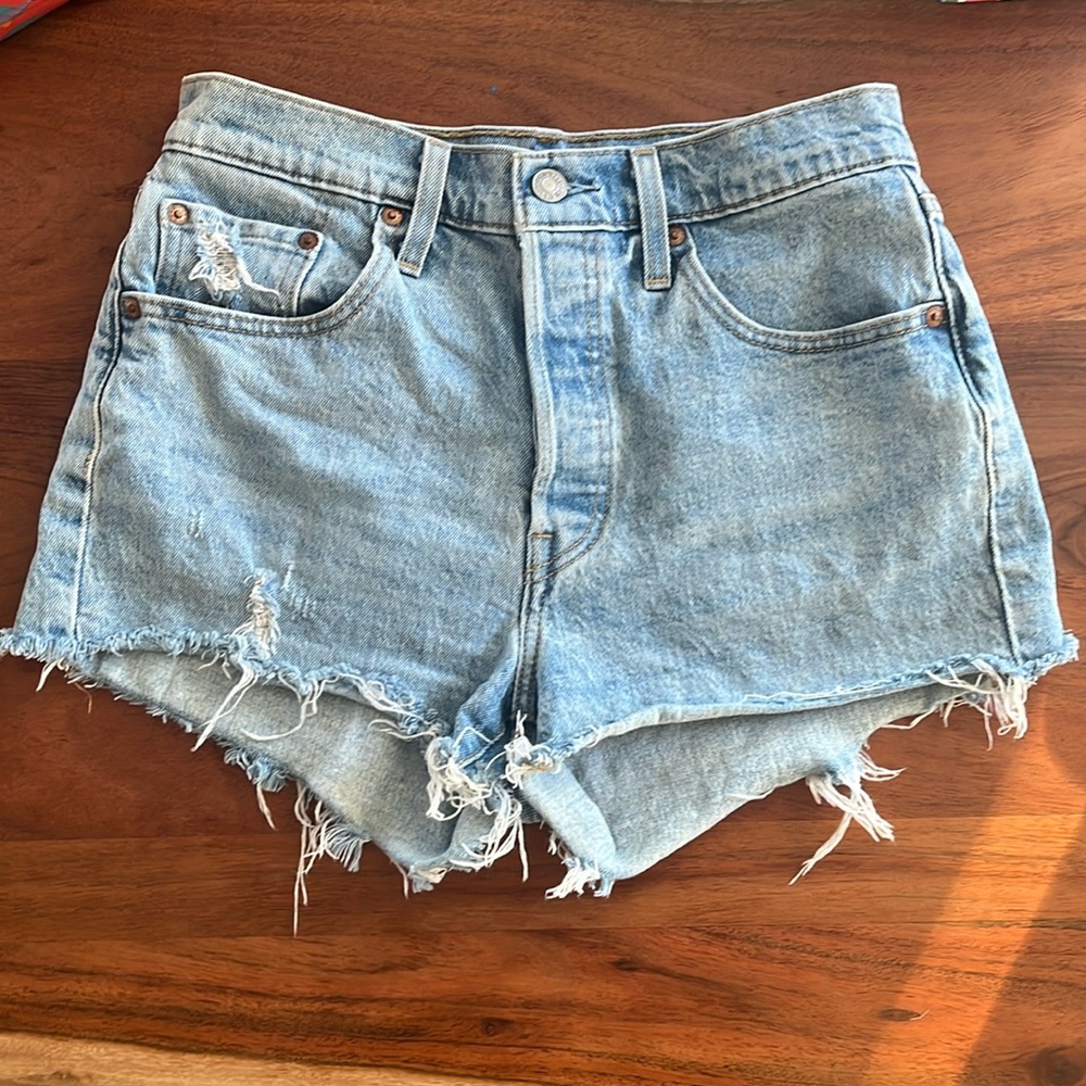 Levi’s 501 Jean shorts size 27 high waist